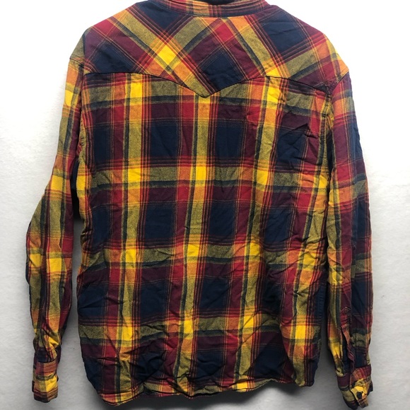 Levis button long sleeve (2 small stain picture 3) - Picture 7 of 8